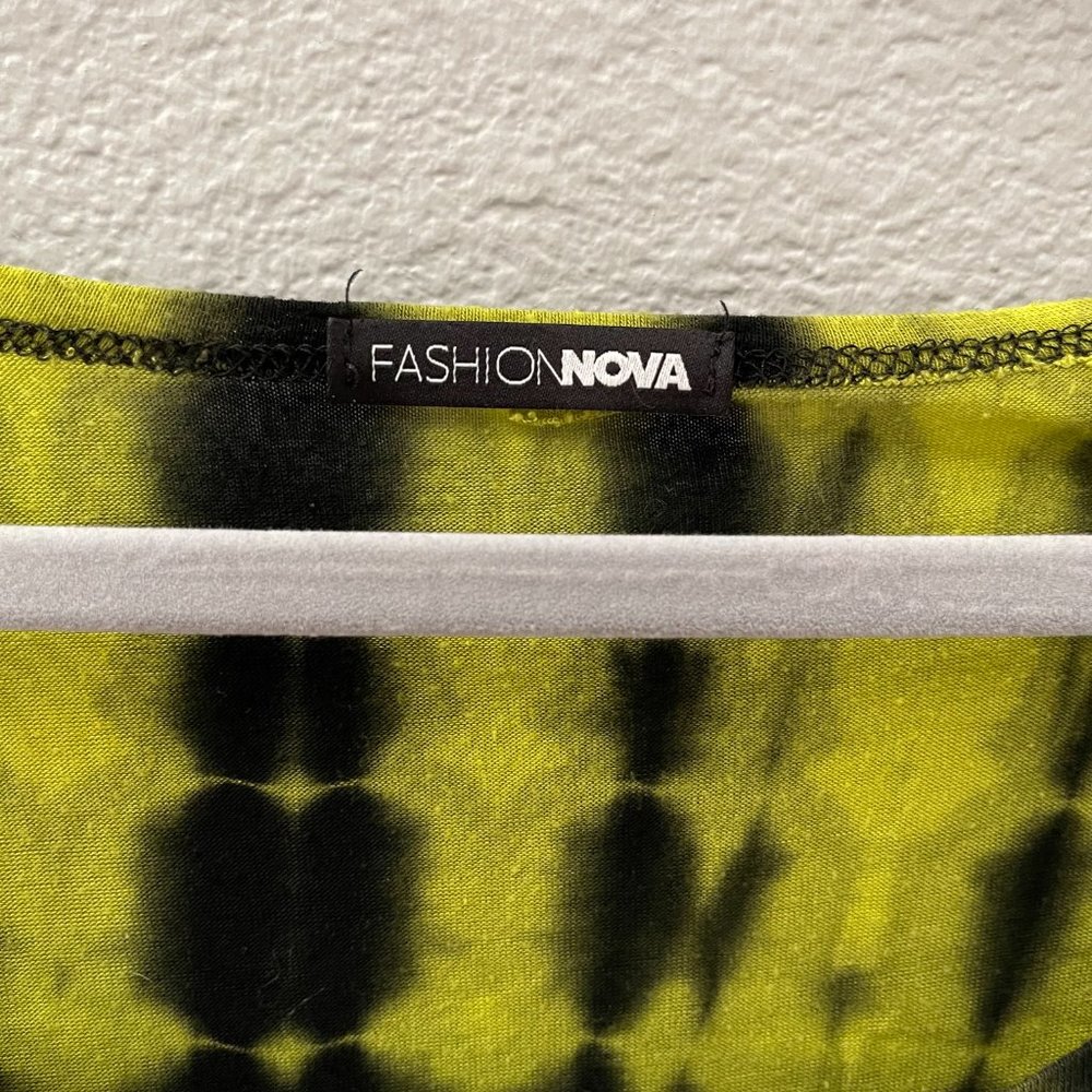 Fashion Nova - Flowy Tiedye Blouse - Picture 3 of 3